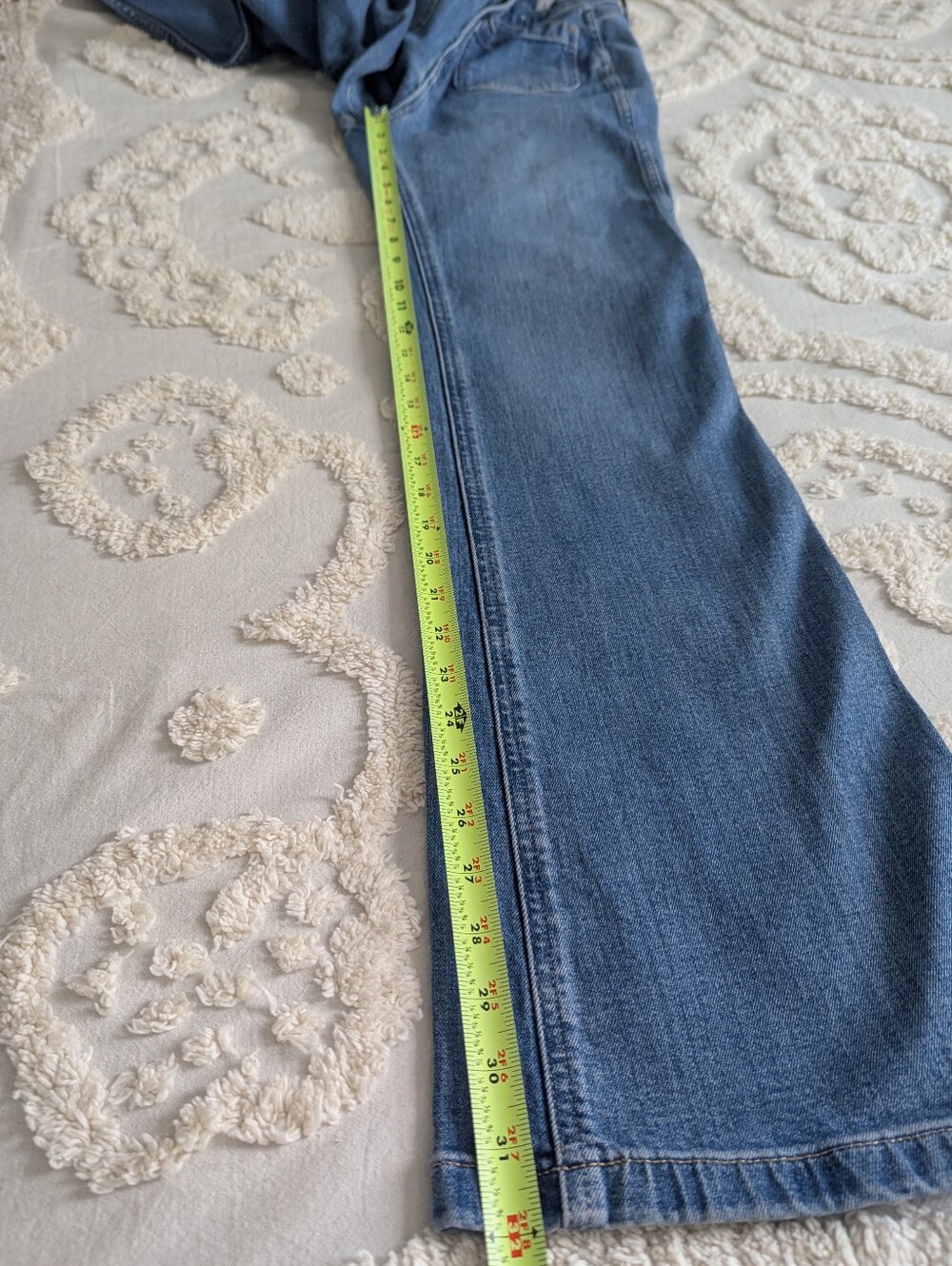 Gap 70s Flare High Rise Jeans Size 27 / 4 R - Picture 9 of 9